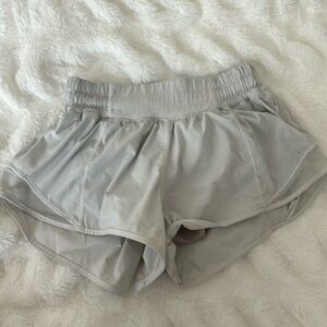 Lululemon 2.5 Hotty Hot Shorts